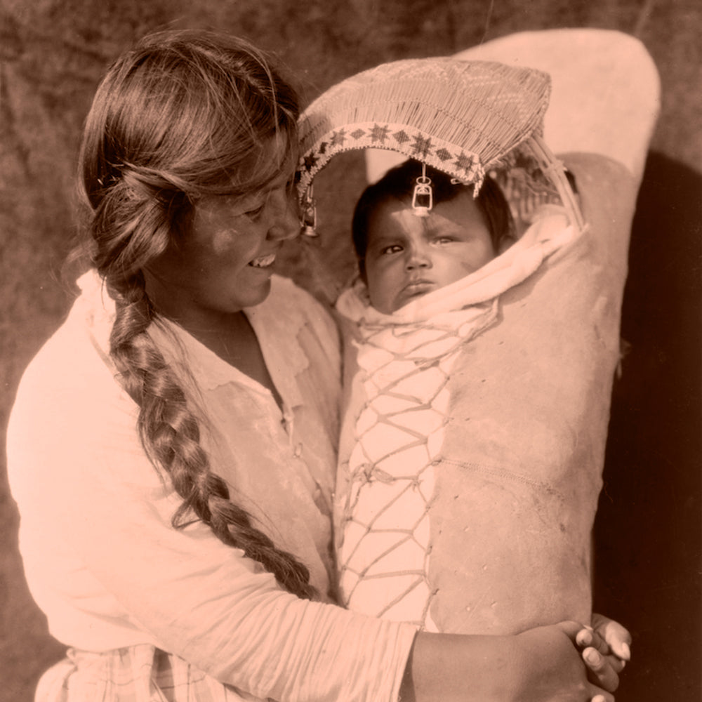 achomawi mother and child