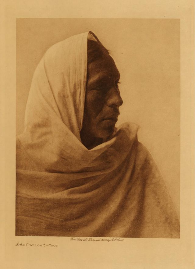 Iahla ("Willow") Taos