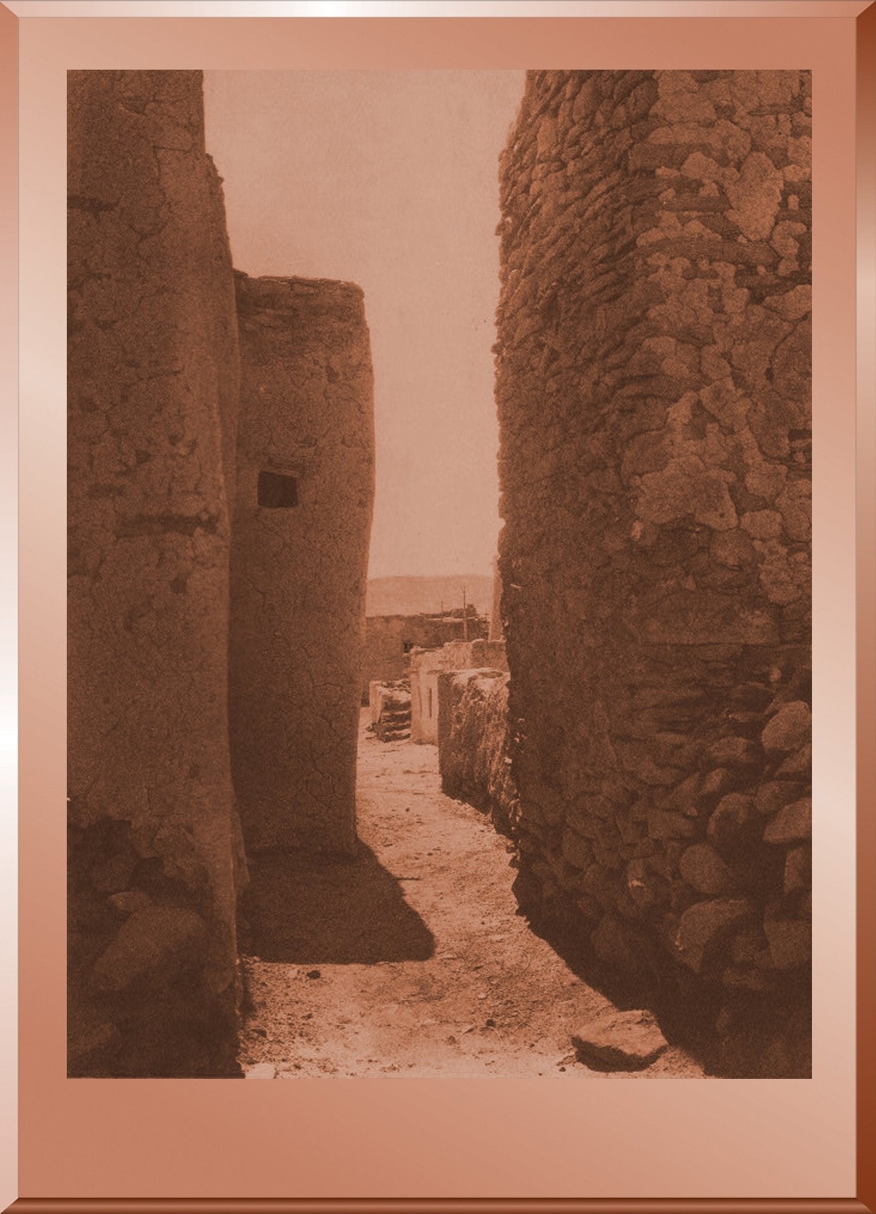 Narrow Street - Laguna